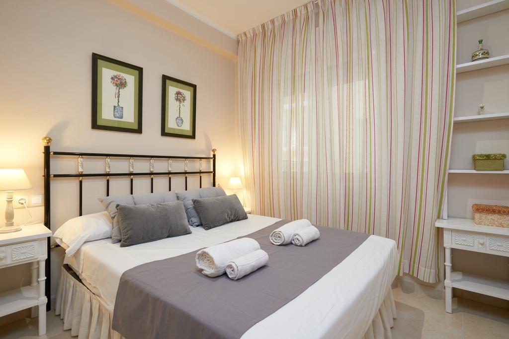 Appartamento Differentflats Morsa Salou Esterno foto